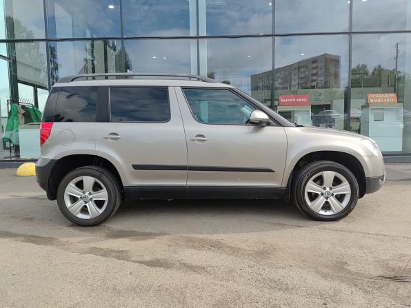 Skoda Yeti I с пробегом 2013 года, цена 740 000 рублей, 131822 км, внедорожник, Автокод Объявления