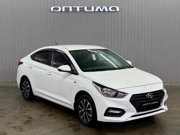 Hyundai Solaris II с пробегом 2018 года, цена 1 047 000 рублей, 99114 км, седан, Автокод Объявления