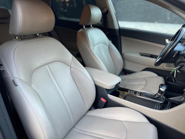 Kia Optima IV с пробегом 2018 года, цена 1 970 000 рублей, 130000 км, седан, Автокод Объявления