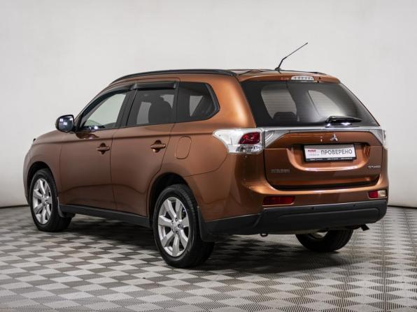 Mitsubishi Outlander III с пробегом 2012 года, цена 1 200 000 рублей, 296544 км, внедорожник, Автокод Объявления