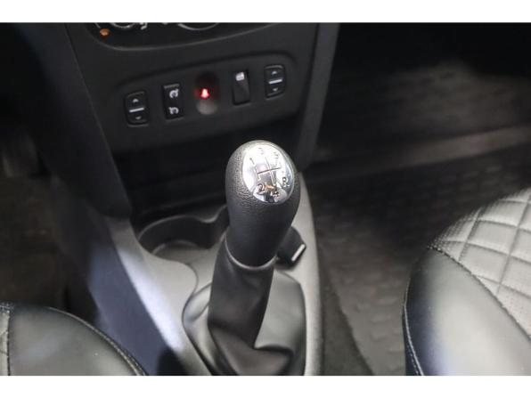 Renault Logan II с пробегом 2018 года, цена 829 000 рублей, 152000 км, седан, Автокод Объявления