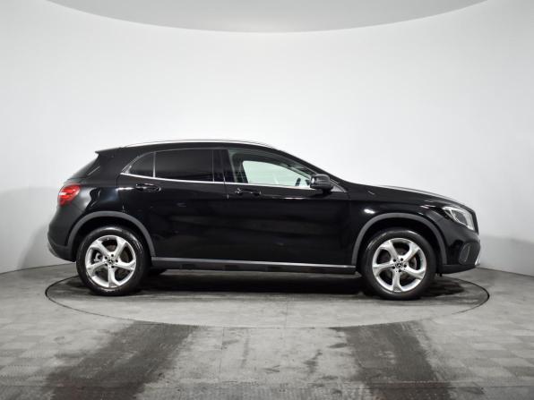 Mercedes-Benz GLA I (X156) Рестайлинг с пробегом 2018 года, цена 2 300 000 рублей, 83426 км, внедорожник, Автокод Объявления