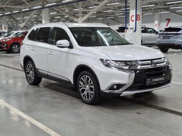 Mitsubishi Outlander III Рестайлинг 3 с пробегом 2018 года, цена 2 320 000 рублей, 86500 км, внедорожник, Автокод Объявления