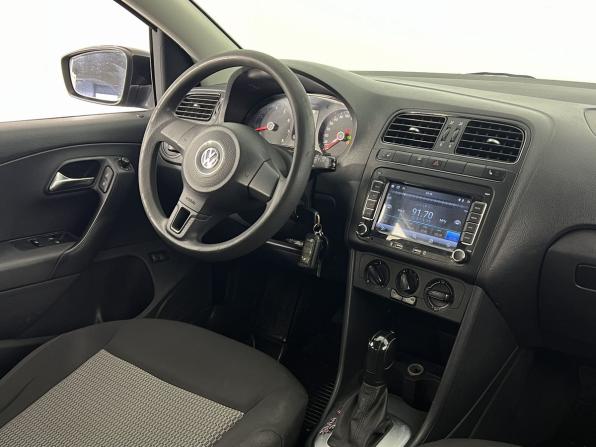 Volkswagen Polo V с пробегом 2015 года, цена 799 000 рублей, 249324 км, седан, Автокод Объявления
