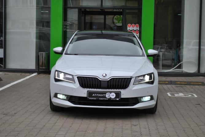 Skoda Superb III с пробегом 2019 года, цена 1 849 000 рублей, 61454 км, лифтбек, Автокод Объявления