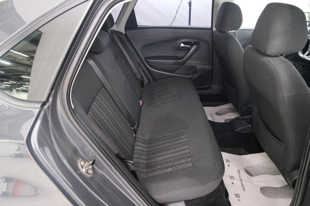 Volkswagen Polo V Рестайлинг Красноярск  - изображение 22