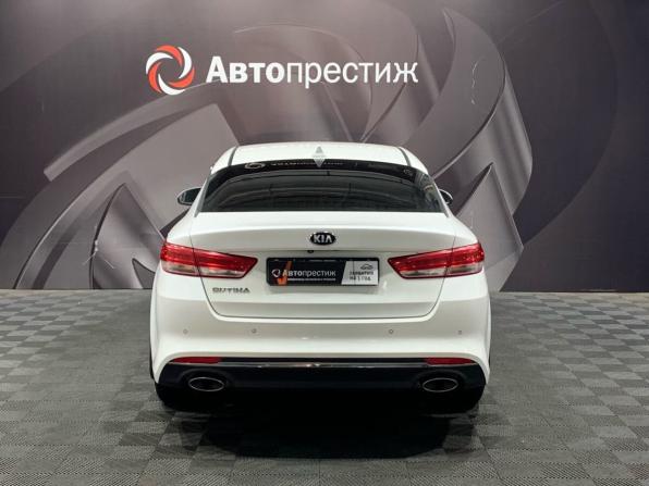 Kia Optima IV Рестайлинг с пробегом 2018 года, цена 1 895 000 рублей, 138515 км, седан, Автокод Объявления