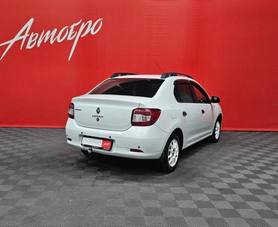 Renault Logan II с пробегом 2017 года, цена 845 000 рублей, 104441 км, седан, Автокод Объявления