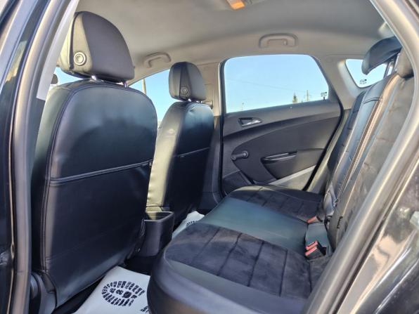 Opel Astra J Рестайлинг с пробегом 2013 года, цена 717 000 рублей, 141594 км, седан, Автокод Объявления