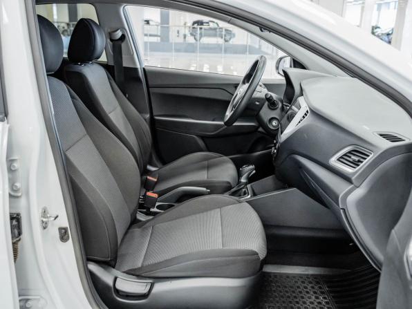 Hyundai Solaris II Рестайлинг с пробегом 2020 года, цена 1 456 000 рублей, 51885 км, седан, Автокод Объявления