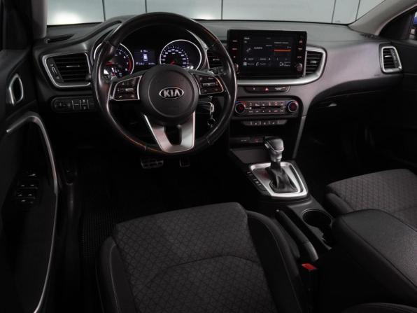 Kia Ceed III с пробегом 2021 года, цена 2 385 000 рублей, 80109 км, универсал, Автокод Объявления