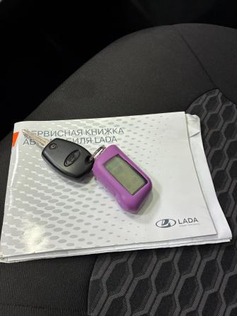 Lada (ВАЗ) Granta I Рестайлинг с пробегом 2024 года, цена 780 000 рублей, 42000 км, седан, Автокод Объявления