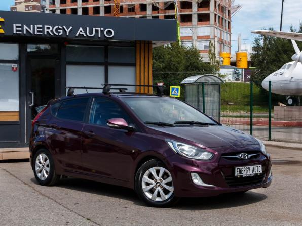 Hyundai Solaris I с пробегом 2013 года, цена 640 000 рублей, 227213 км, хэтчбек, Автокод Объявления