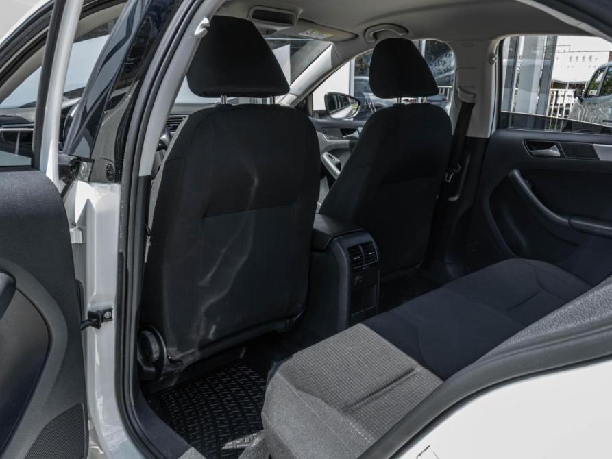 Volkswagen Jetta VI Рестайлинг Ставрополь  - изображение 11