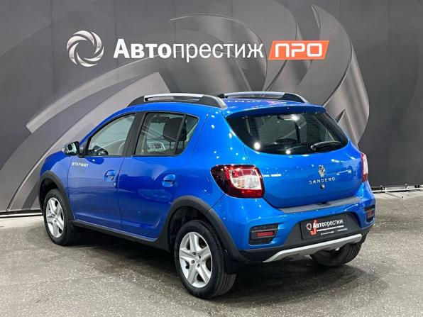 Renault Sandero II Рестайлинг с пробегом 2021 года, цена 1 160 000 рублей, 69405 км, хэтчбек, Автокод Объявления