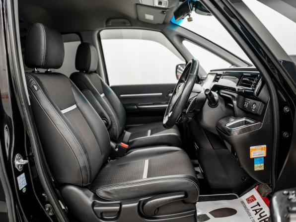 Honda Stepwgn V с пробегом 2016 года, цена 1 900 000 рублей, 168417 км, минивэн, Автокод Объявления