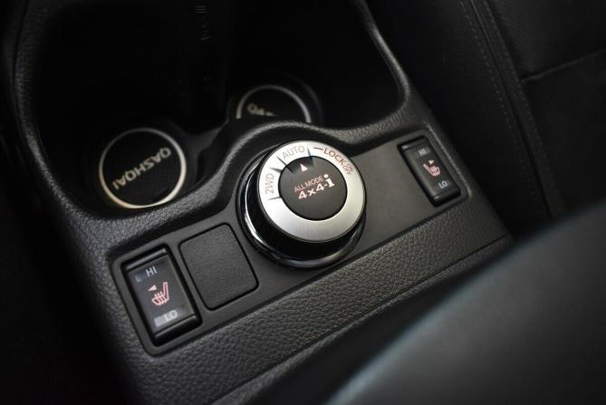 Nissan Qashqai II с пробегом 2017 года, цена 1 800 000 рублей, 125798 км, внедорожник, Автокод Объявления