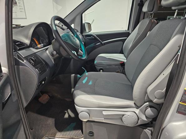 Mercedes-Benz Viano I (W639) Рестайлинг с пробегом 2011 года, цена 1 849 000 рублей, 295480 км, минивэн, Автокод Объявления