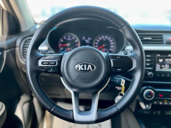 Kia Rio IV Рестайлинг с пробегом 2020 года, цена 1 250 000 рублей, 98300 км, седан, Автокод Объявления