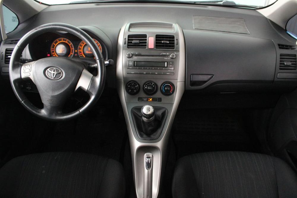 Toyota Auris I Киров  - изображение 13