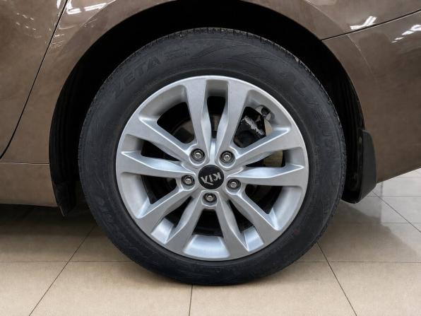 Kia Ceed II Рестайлинг с пробегом 2016 года, цена 1 070 000 рублей, 231007 км, хэтчбек, Автокод Объявления