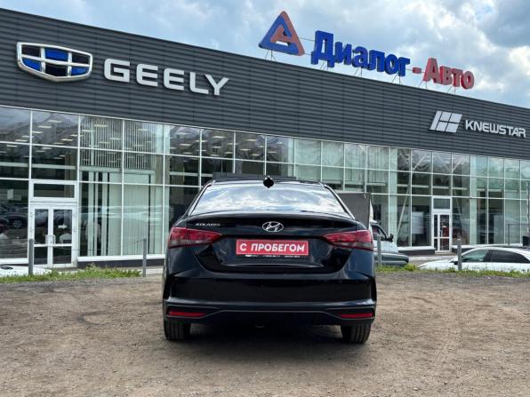 Hyundai Solaris II Рестайлинг с пробегом 2020 года, цена 1 520 000 рублей, 90009 км, седан, Автокод Объявления