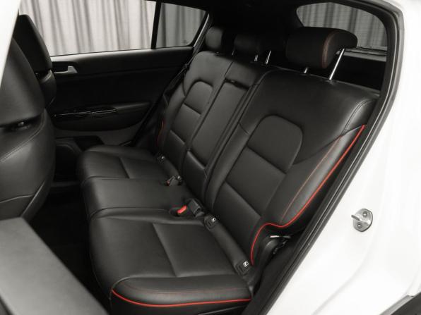 Kia Sportage IV Рестайлинг с пробегом 2019 года, цена 2 860 000 рублей, 60824 км, внедорожник, Автокод Объявления
