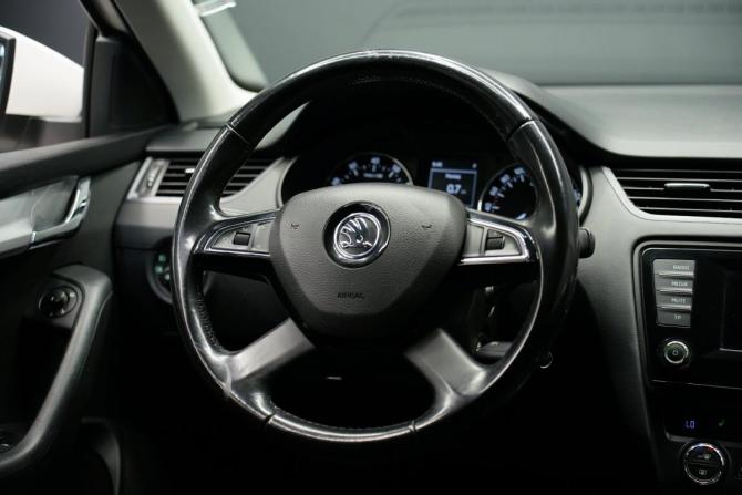 Skoda Octavia III (A7) с пробегом 2014 года, цена 1 590 000 рублей, 176800 км, лифтбек, Автокод Объявления