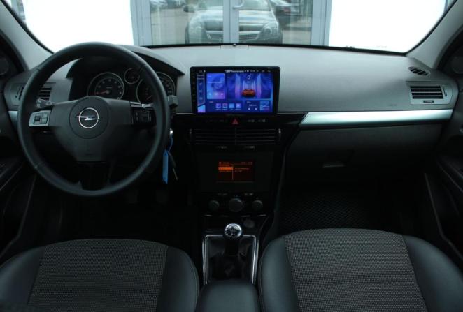 Opel Astra H Рестайлинг с пробегом 2012 года, цена 690 000 рублей, 233085 км, седан, Автокод Объявления