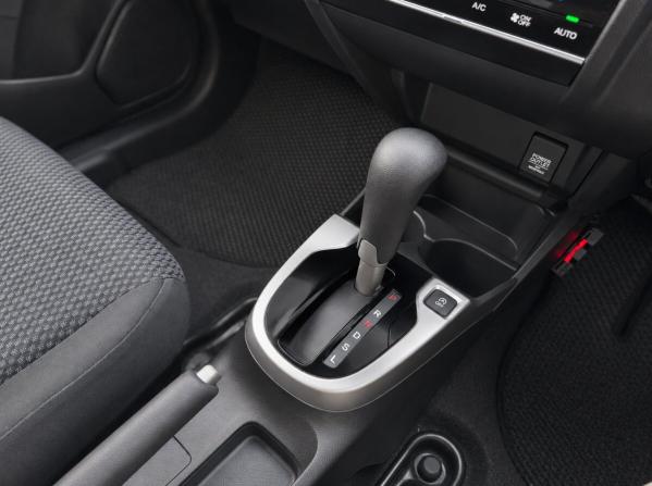 Honda Fit III Рестайлинг с пробегом 2019 года, цена 1 175 000 рублей, 82000 км, хэтчбек, Автокод Объявления