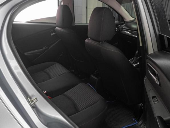 Mazda Demio IV (DJ) с пробегом 2017 года, цена 899 000 рублей, 137048 км, хэтчбек, Автокод Объявления