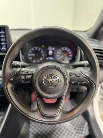 Toyota Yaris IV с пробегом 2020 года, цена 1 170 000 рублей, 95700 км, хэтчбек, Автокод Объявления