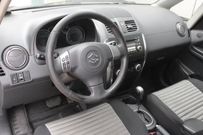 Suzuki SX4 I (Classic) Рестайлинг с пробегом 2010 года, цена 922 000 рублей, 149325 км, хэтчбек, Автокод Объявления