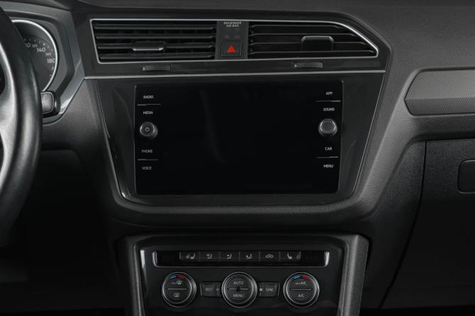 Volkswagen Tiguan II с пробегом 2019 года, цена 2 819 000 рублей, 53300 км, внедорожник, Автокод Объявления