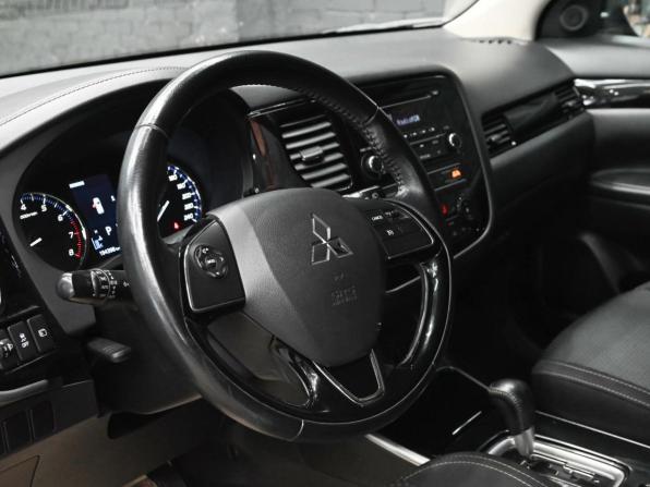 Mitsubishi Outlander III Рестайлинг 3 с пробегом 2019 года, цена 1 890 000 рублей, 194397 км, внедорожник, Автокод Объявления