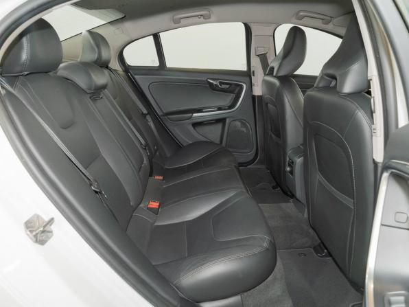 Volvo S60 II Рестайлинг с пробегом 2017 года, цена 1 550 300 рублей, 71420 км, седан, Автокод Объявления
