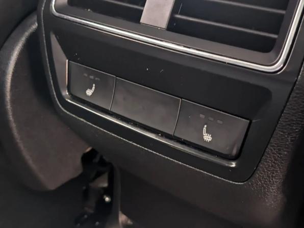 Skoda Karoq I с пробегом 2020 года, цена 2 430 000 рублей, 79969 км, внедорожник, Автокод Объявления