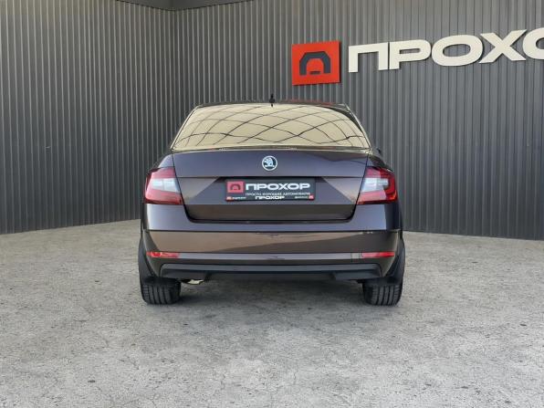 Skoda Octavia III (A7) Рестайлинг с пробегом 2019 года, цена 1 997 000 рублей, 61806 км, лифтбек, Автокод Объявления