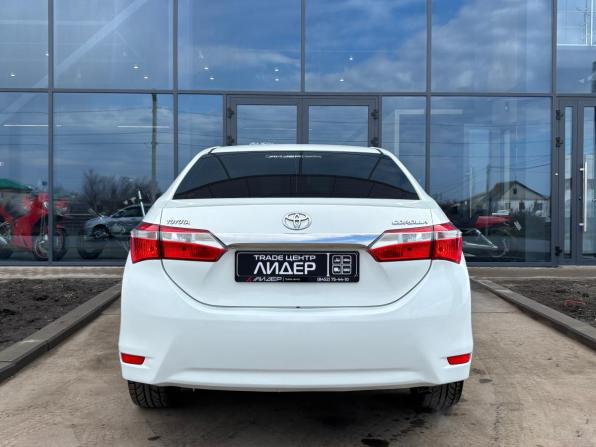 Toyota Corolla XI (E160 E170 E180) с пробегом 2013 года, цена 900 000 рублей, 152000 км, седан, Автокод Объявления