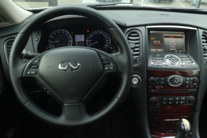 Infiniti QX50 I с пробегом 2014 года, цена 1 815 000 рублей, 165643 км, внедорожник, Автокод Объявления