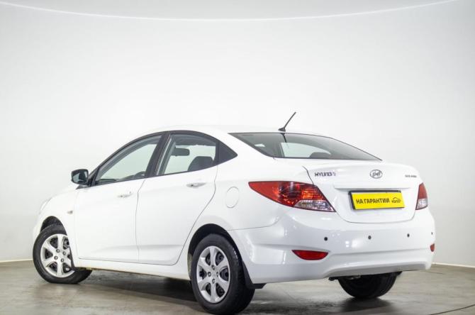 Hyundai Solaris I с пробегом 2013 года, цена 999 000 рублей, 74125 км, седан, Автокод Объявления