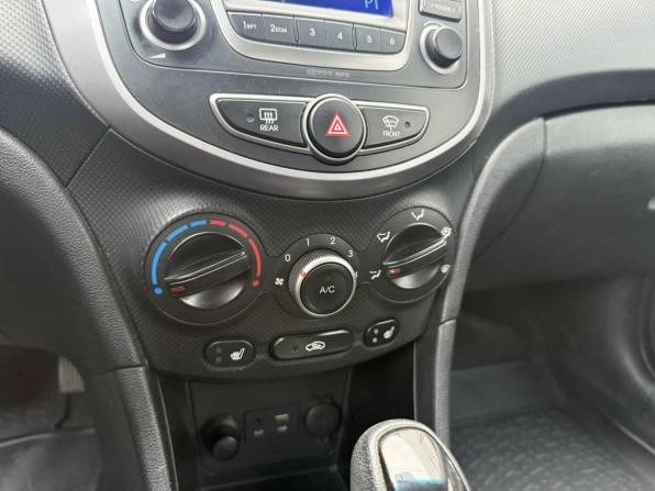 Hyundai Solaris I Рестайлинг с пробегом 2014 года, цена 1 095 000 рублей, 105735 км, седан, Автокод Объявления