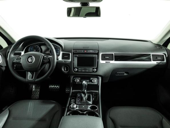 Volkswagen Touareg II Рестайлинг с пробегом 2015 года, цена 2 649 700 рублей, 126352 км, внедорожник, Автокод Объявления