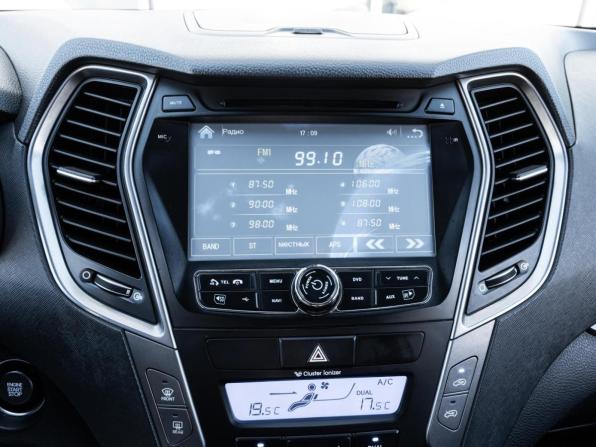 Hyundai Santa Fe III с пробегом 2013 года, цена 1 472 000 рублей, 215731 км, внедорожник, Автокод Объявления