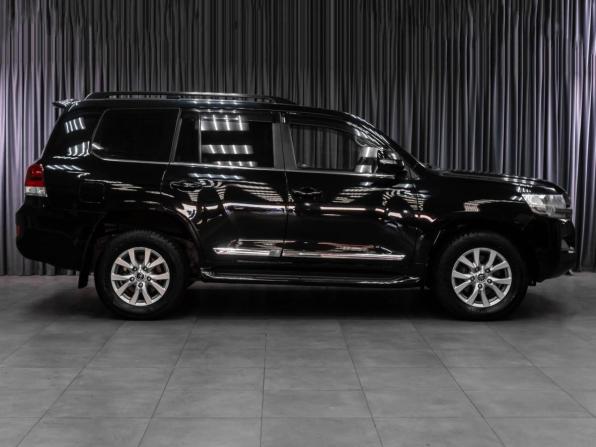 Toyota Land Cruiser 200 Series Рестайлинг 2 с пробегом 2016 года, цена 5 399 000 рублей, 169554 км, внедорожник, Автокод Объявления