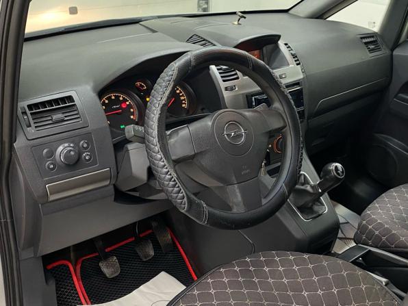 Opel Zafira B с пробегом 2007 года, цена 385 000 рублей, 219599 км, компактвэн, Автокод Объявления