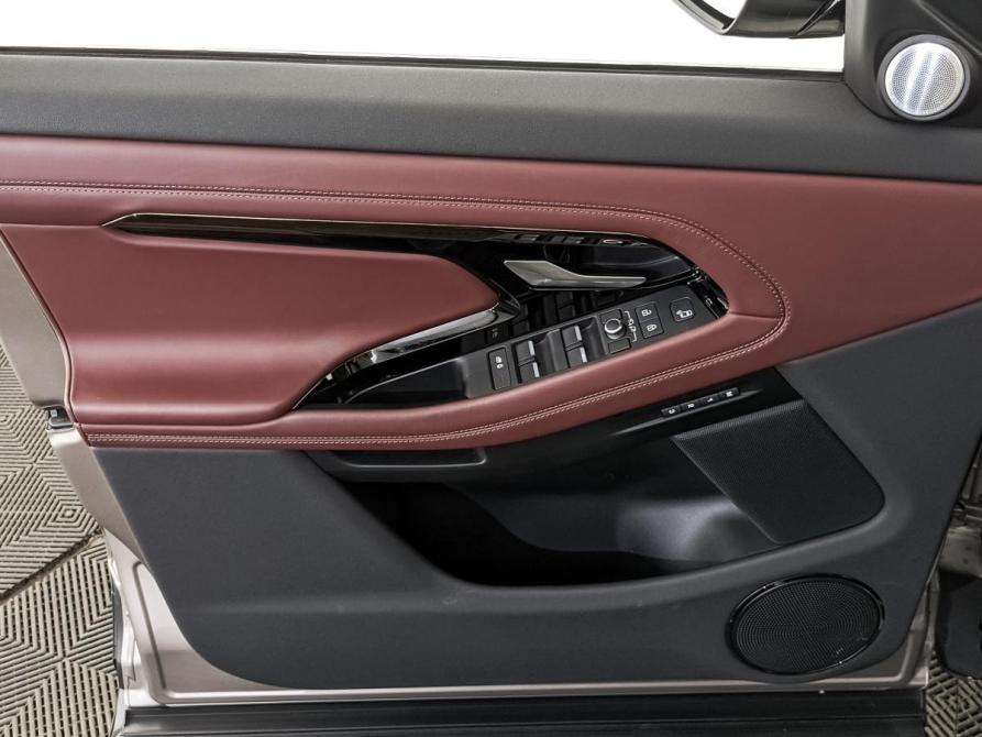 Land Rover Range Rover Evoque II Рестайлинг Москва  - изображение 18