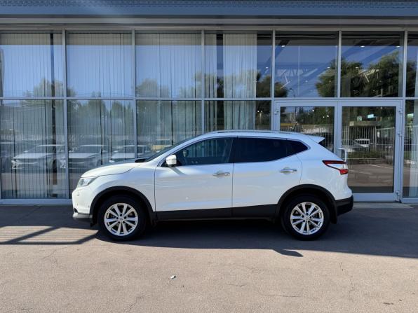 Nissan Qashqai II с пробегом 2015 года, цена 1 585 000 рублей, 133504 км, внедорожник, Автокод Объявления