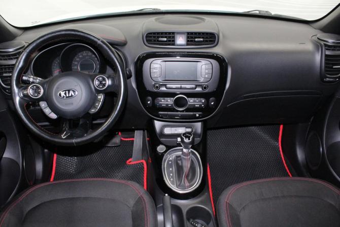 Kia Soul II Рестайлинг с пробегом 2018 года, цена 1 790 000 рублей, 45654 км, хэтчбек, Автокод Объявления