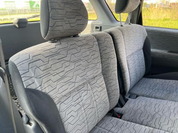 Toyota Ipsum I (M10) с пробегом 2000 года, цена 650 000 рублей, 284155 км, компактвэн, Автокод Объявления